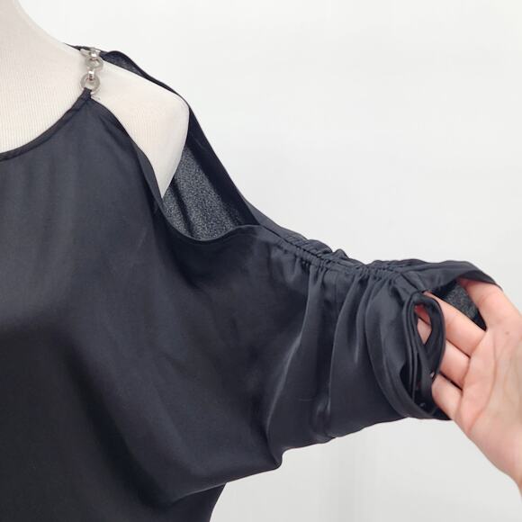 Michael Kors Black Silky Semi-sheer Cold Shoulder Top w/ Metal Chain Size S - Picture 3 of 9